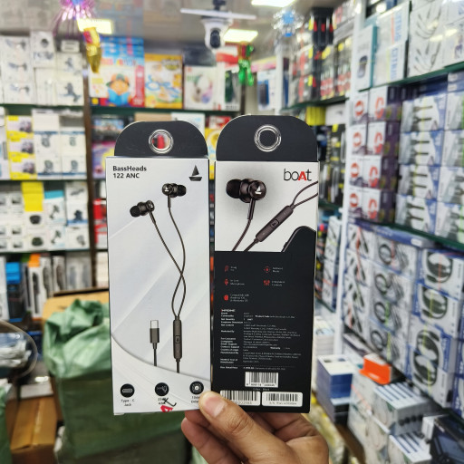 BOAT 122 Anc Metal Megnetic Type c Earphone