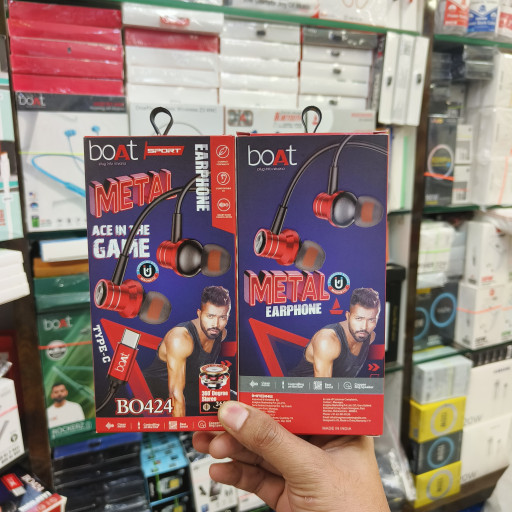 Boat BO424 Type c Metal Megnetic Earphone