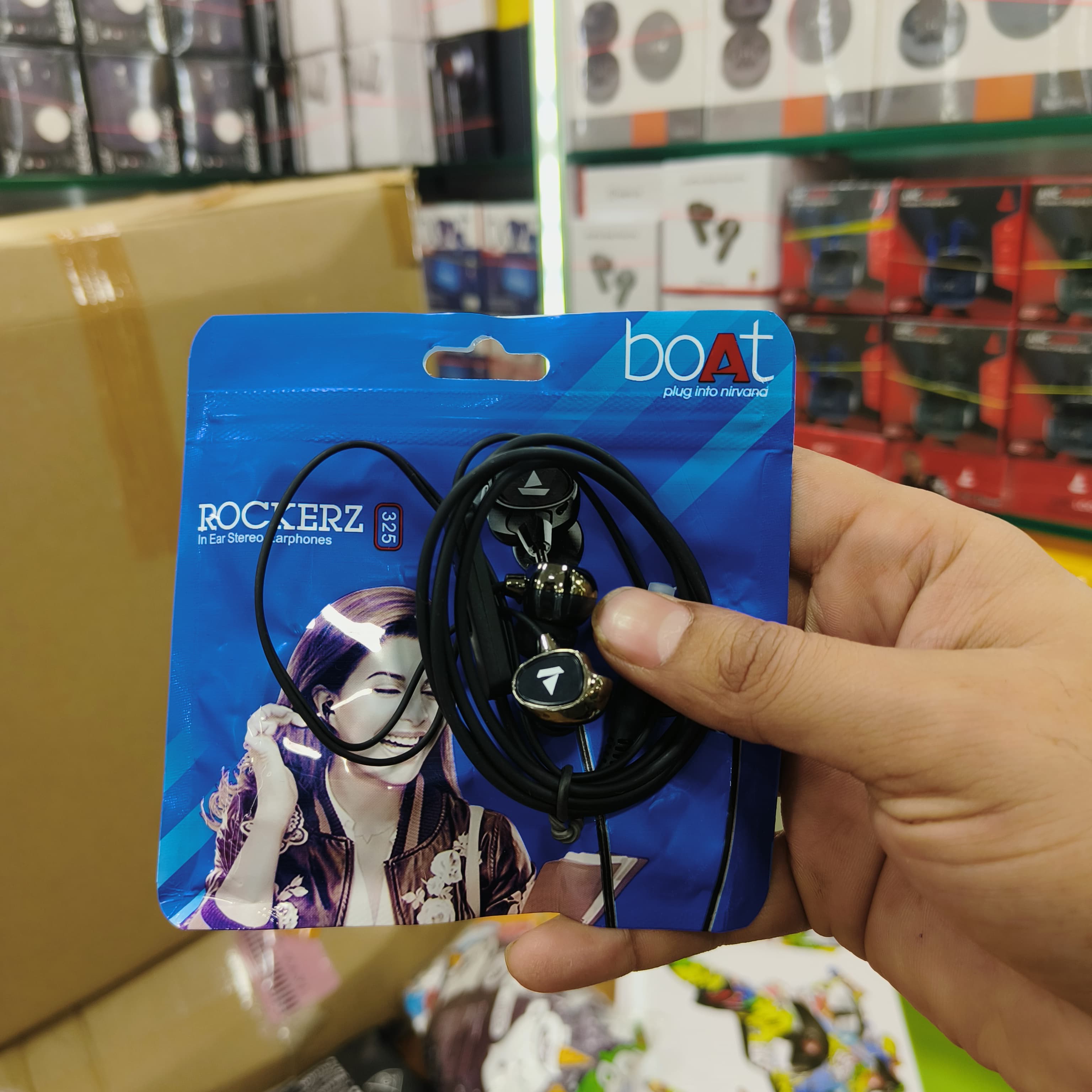 Boat 325 Champ Pure Bass Earphone
