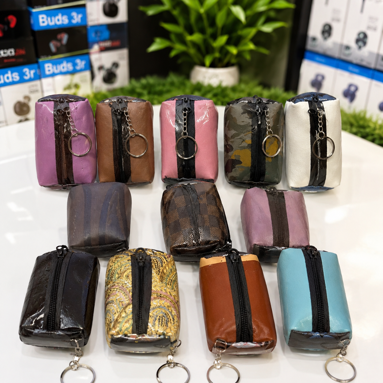 Earphone box With Keychain